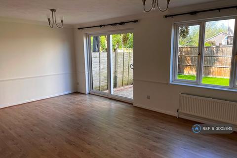 3 bedroom semi-detached house to rent, Page Close, Hampton, TW12