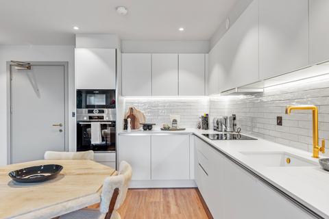3 bedroom flat to rent, The Sessile, 18 Ashley Road, London N17 9NW