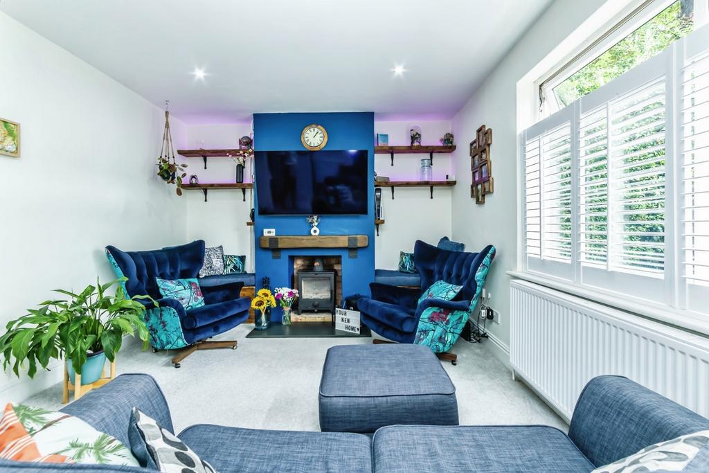 Living room, fireplace