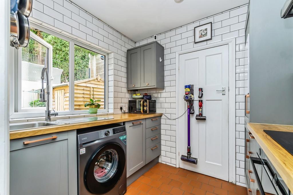 Utility room, utility