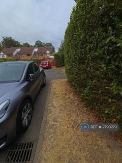 3 bedroom end of terrace house to rent, Greendale Mews, Slough, SL2