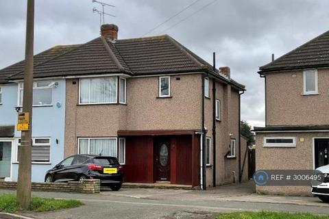3 bedroom semi-detached house to rent, Coronation Drive, Hornchurch, RM12