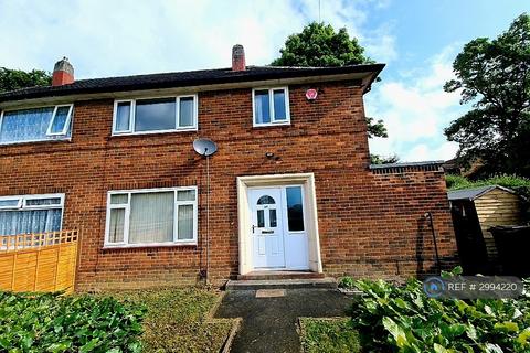 3 bedroom semi-detached house to rent, Sandringham Drive, Leeds, LS17