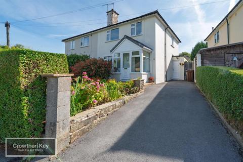 3 bedroom semi-detached house for sale, Ferneydale Avenue, Buxton