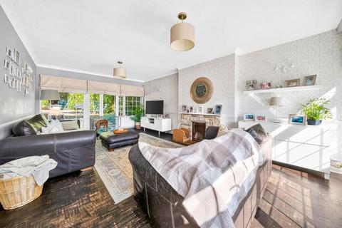 4 bedroom detached house for sale, Ravenswood Park, Northwood, Middlesex, HA6 3PR