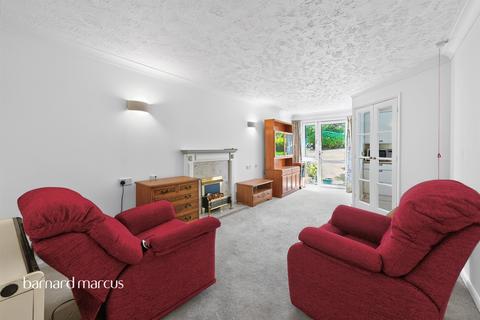 undefined, Farnham Close, London