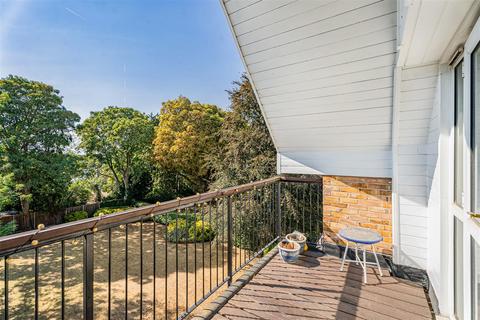 3 bedroom apartment for sale, York Road, Cheam, Sutton