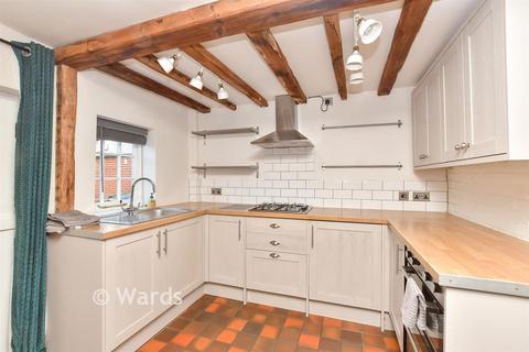 2 bedroom terraced house for sale, The Street, Newnham, Kent