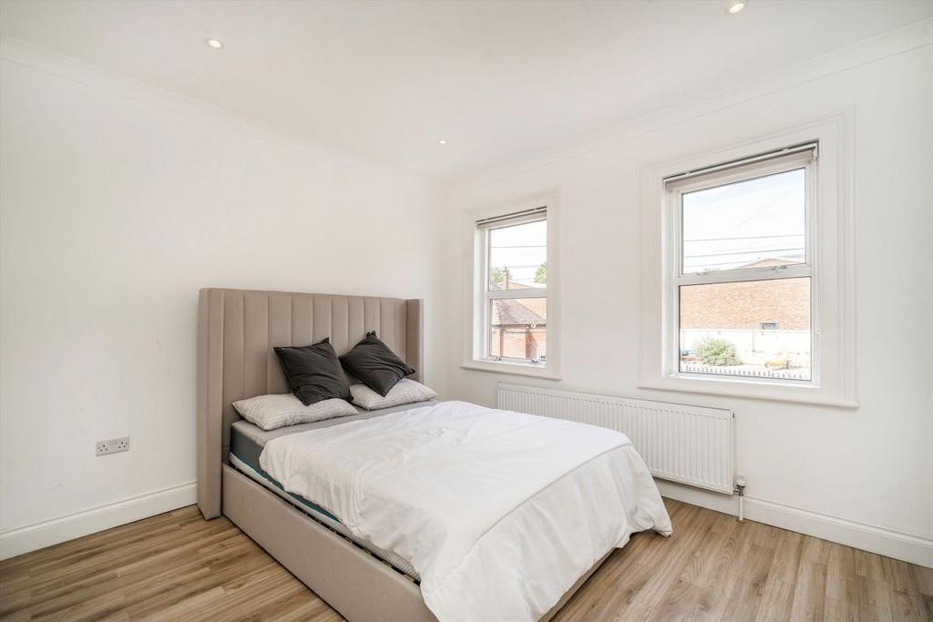 House in London, Hanwell - View 5