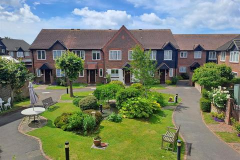 2 bedroom terraced house for sale, The Leas, Littlehampton BN16