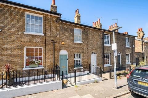 2 bedroom terraced house for sale, Brand Street, London