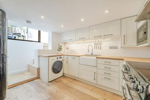 2 bedroom terraced house for sale, Brand Street, London