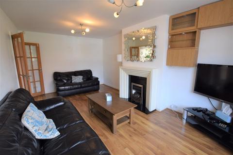 3 bedroom semi-detached house to rent, Laneside Road, Manchester
