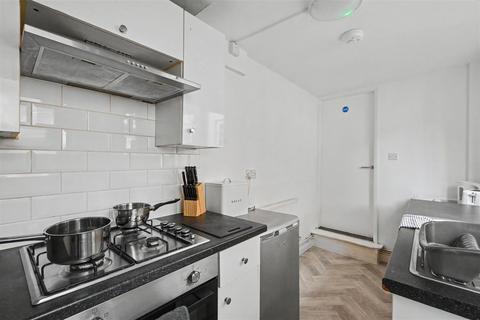 3 bedroom terraced house to rent, Nottingham Road, Ilkeston