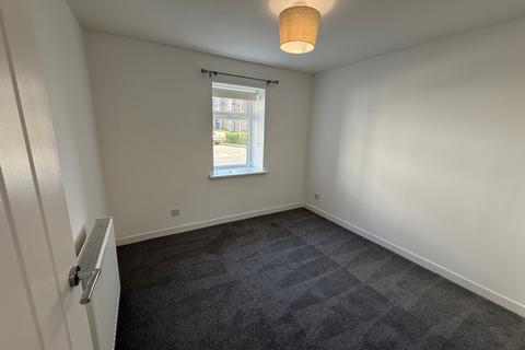 2 bedroom flat to rent, High Street, Perth PH2