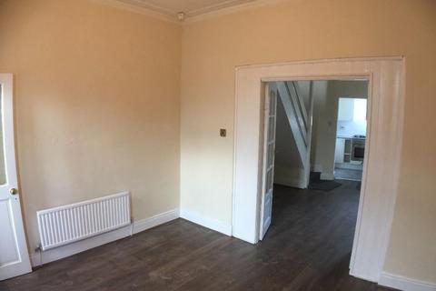 2 bedroom terraced house to rent, Old Road, Failsworth, M35