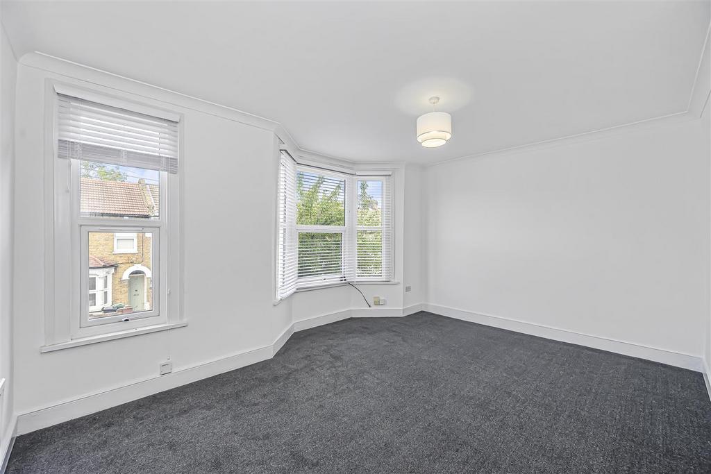Apartment in Leytonstone - View 4
