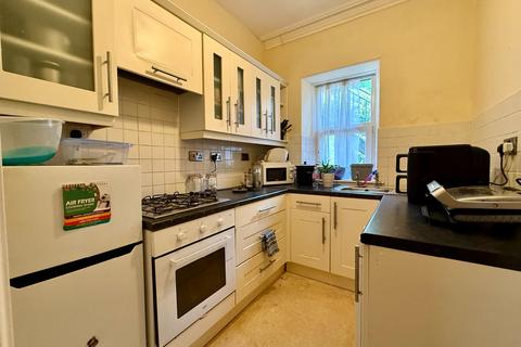 1 bedroom flat for sale, Flat 4 Shelbourne Court, Barmouth, LL42 1AF