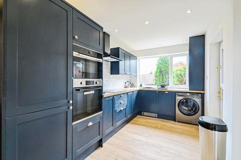 2 bedroom bungalow for sale, Lawnswood Park Road, Swinton, Manchester, Greater Manchester, M27