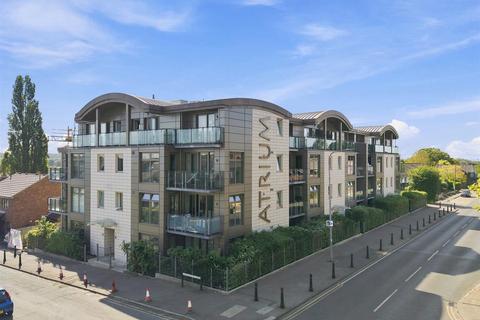 2 bedroom flat for sale, Lower Queens Road, Buckhurst Hill