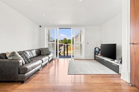 2 bedroom flat for sale, Lower Queens Road, Buckhurst Hill