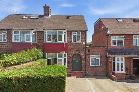 Glenmere Avenue, London, NW7