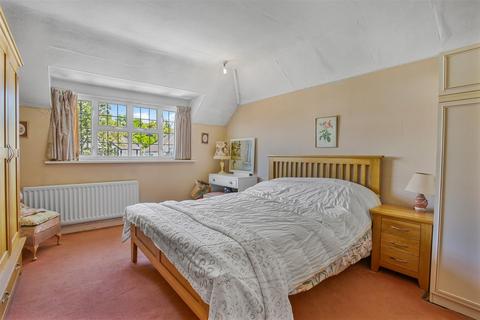 3 bedroom detached house for sale, Shirley Avenue, Sutton