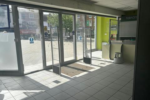 Retail property (high street) to rent, 9-10 Market Pl Wokingham RG40 1AL