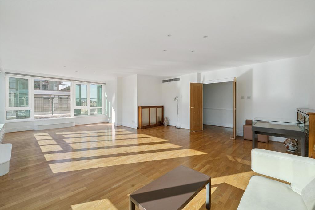 Apartment in London, Royal Borough of Kensington and Chelsea - View 2
