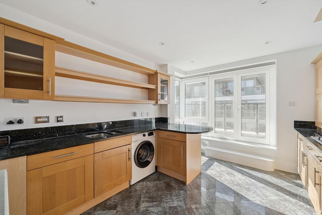 Apartment in London, Royal Borough of Kensington and Chelsea - View 4