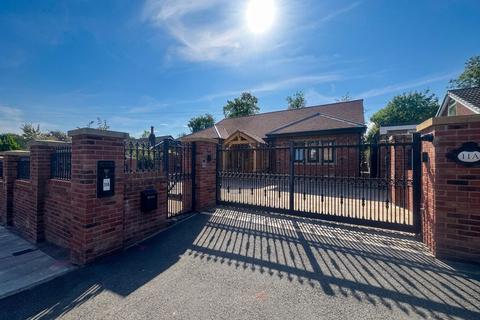 3 bedroom detached bungalow for sale, Cartmel Grove, Manchester M28