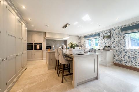 3 bedroom detached bungalow for sale, Cartmel Grove, Manchester M28