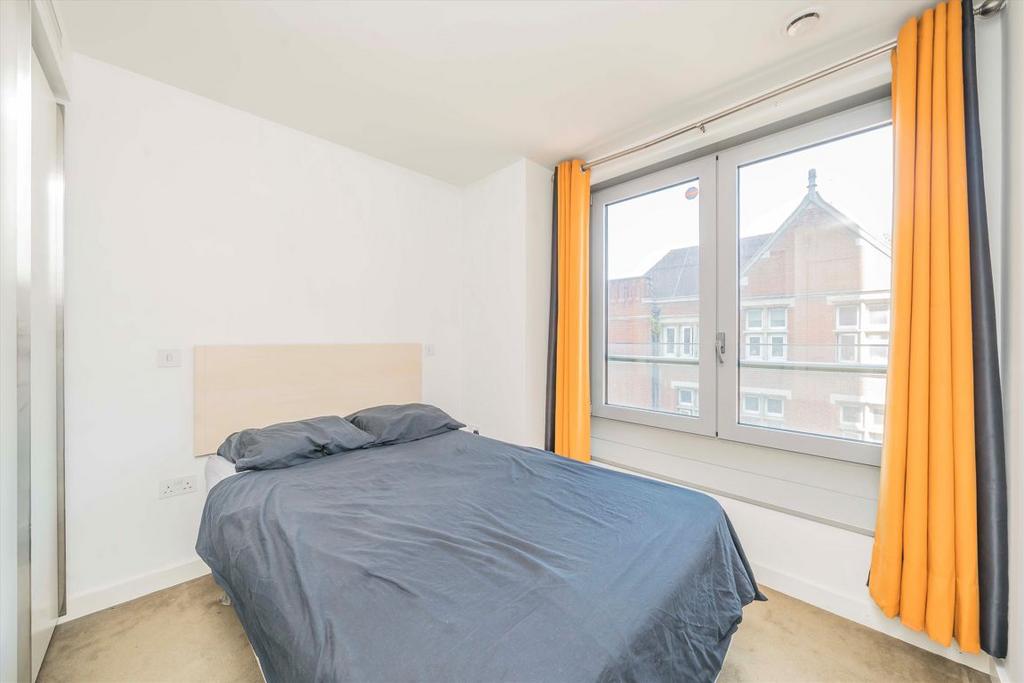 Apartment in London - View 2