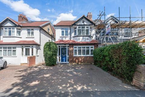 Hamilton Avenue, Cheam