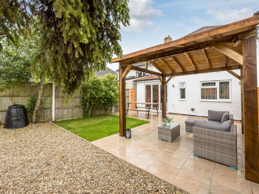 House in Oxford, Lye Valley, Wood Farm - More