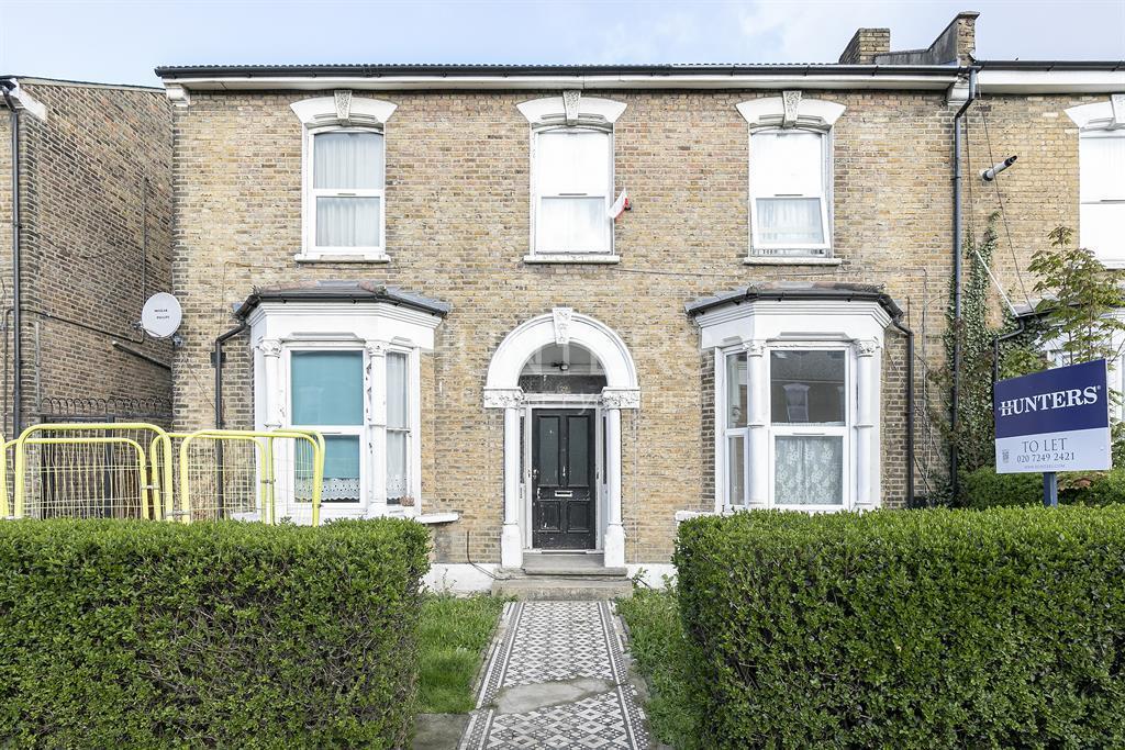 Apartment in London - View 2