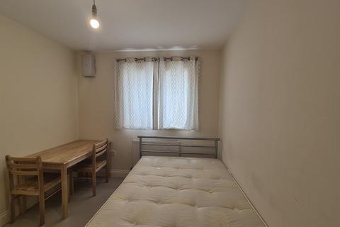 1 bedroom flat to rent, Bath Road, Hounslow TW5