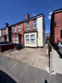 3 bedroom semi-detached house to rent, 46 Kitchener road, High Wycombe, HP11