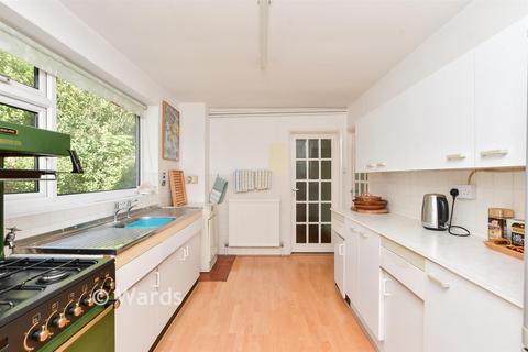 4 bedroom semi-detached house for sale, Dolphin Close, Broadstairs CT10