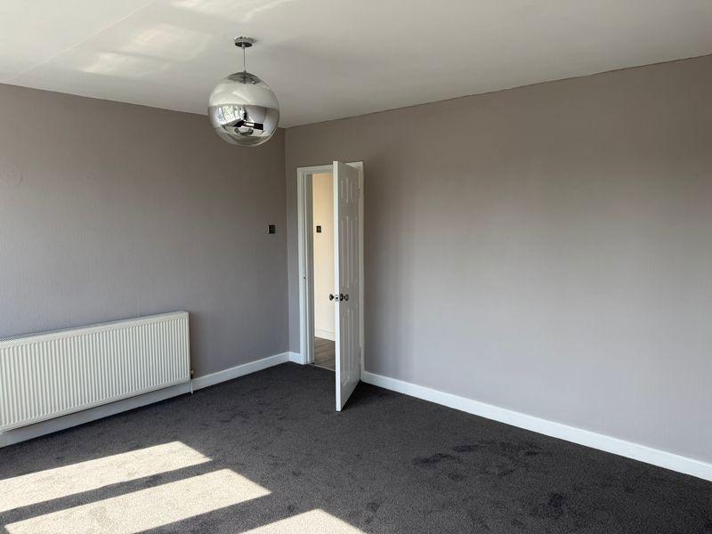 Apartment in Bristol - More