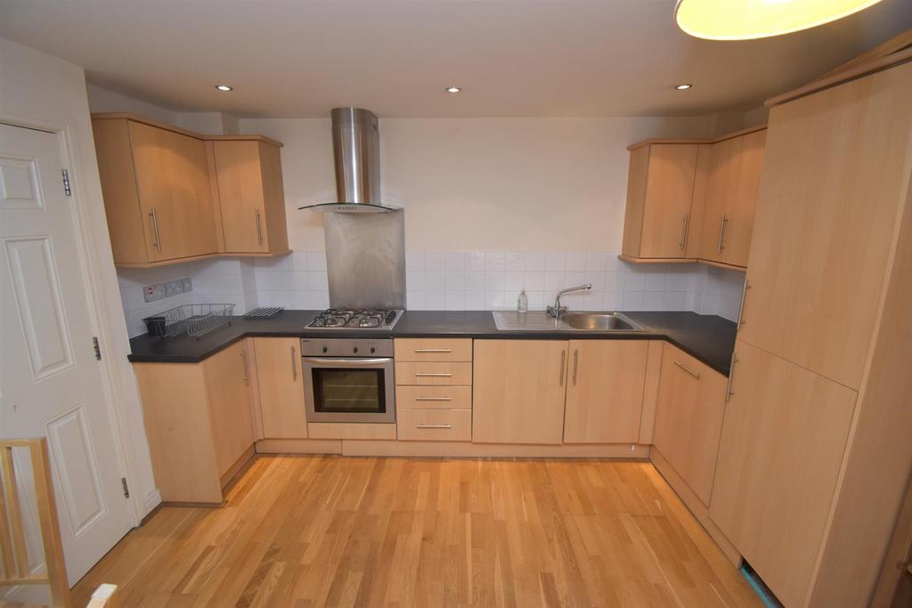 Apartment in Kenilworth - View 4