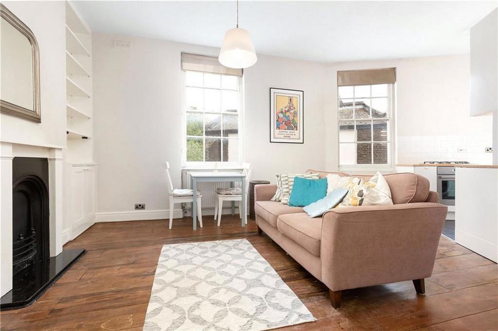 Apartment in London - View 2