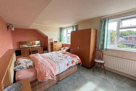 2 bedroom bungalow for sale, Astley Close, Warrington, WA4