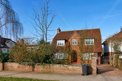 Castlemaine Avenue, South Croydon CR2