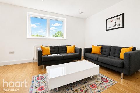 2 bedroom apartment to rent, Crawford Avenue, WEMBLEY