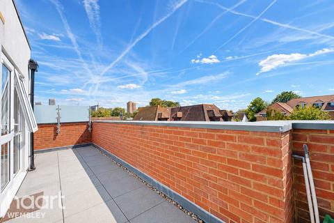 2 bedroom apartment to rent, Crawford Avenue, WEMBLEY