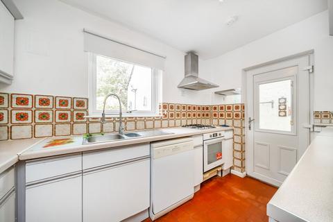 undefined, Murray Avenue, Hounslow TW3