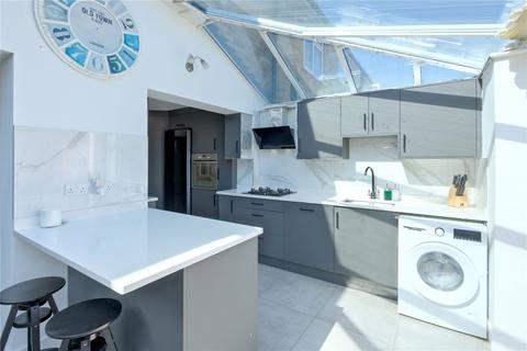 4 bedroom terraced house for sale, Beagle Close, Radlett, Hertfordshire, WD7