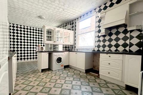 4 bedroom terraced house to rent, College Street, Leicester, LE2