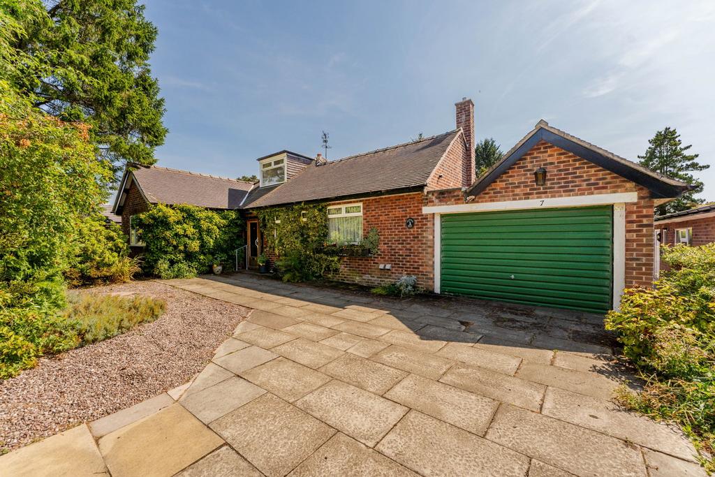Finding Simple Integrals Pool End Close, Macclesfield SK10 2 bed detached bungalow for sale - £ ...